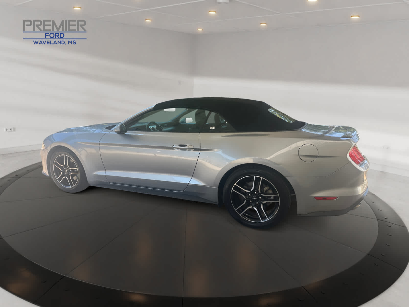 2023 Ford Mustang EcoBoost Premium photo 3