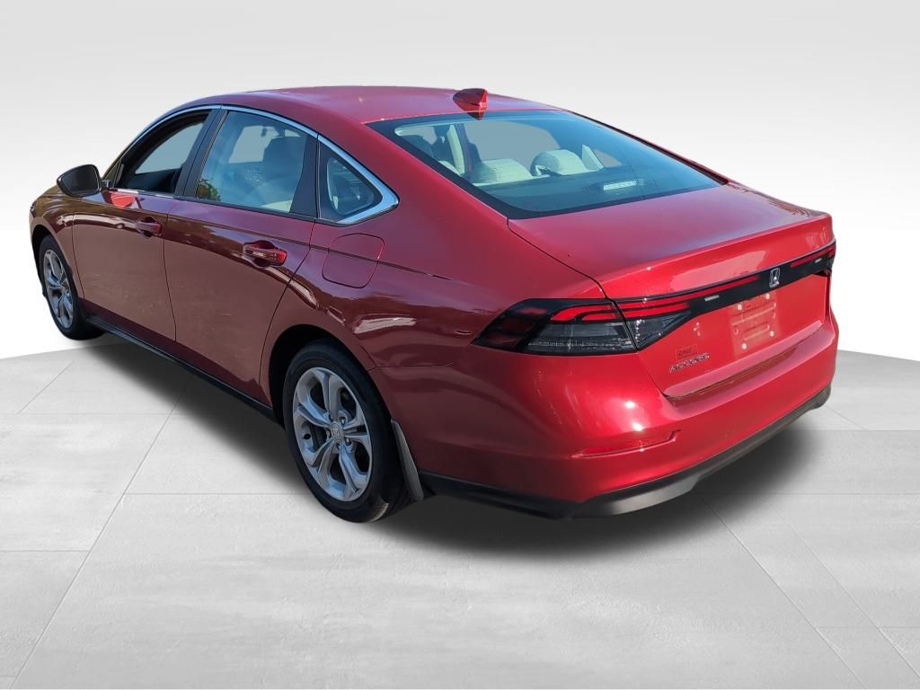 2023 Honda Accord LX photo 4