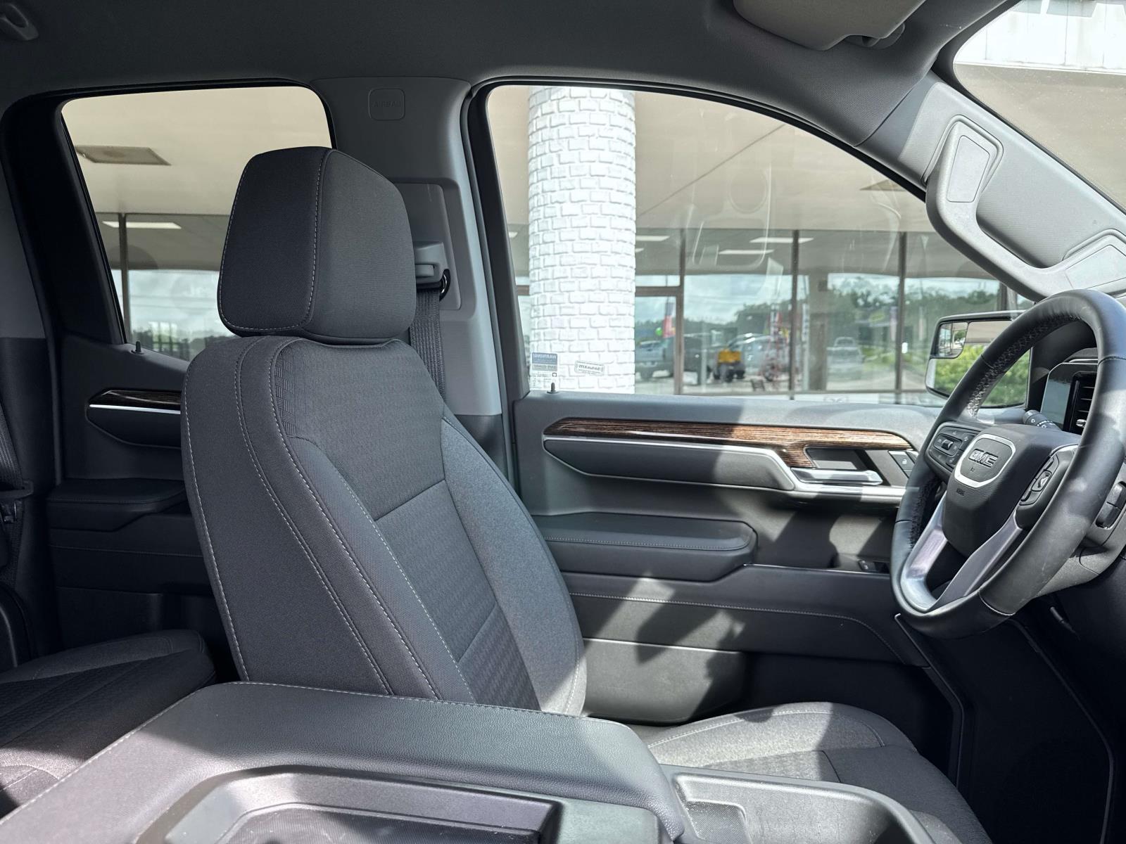 2024 Gmc Sierra 1500 Elevation photo 7