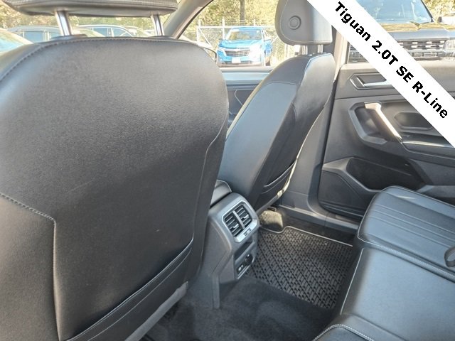 2023 Volkswagen Tiguan SE R-Line Black photo 24