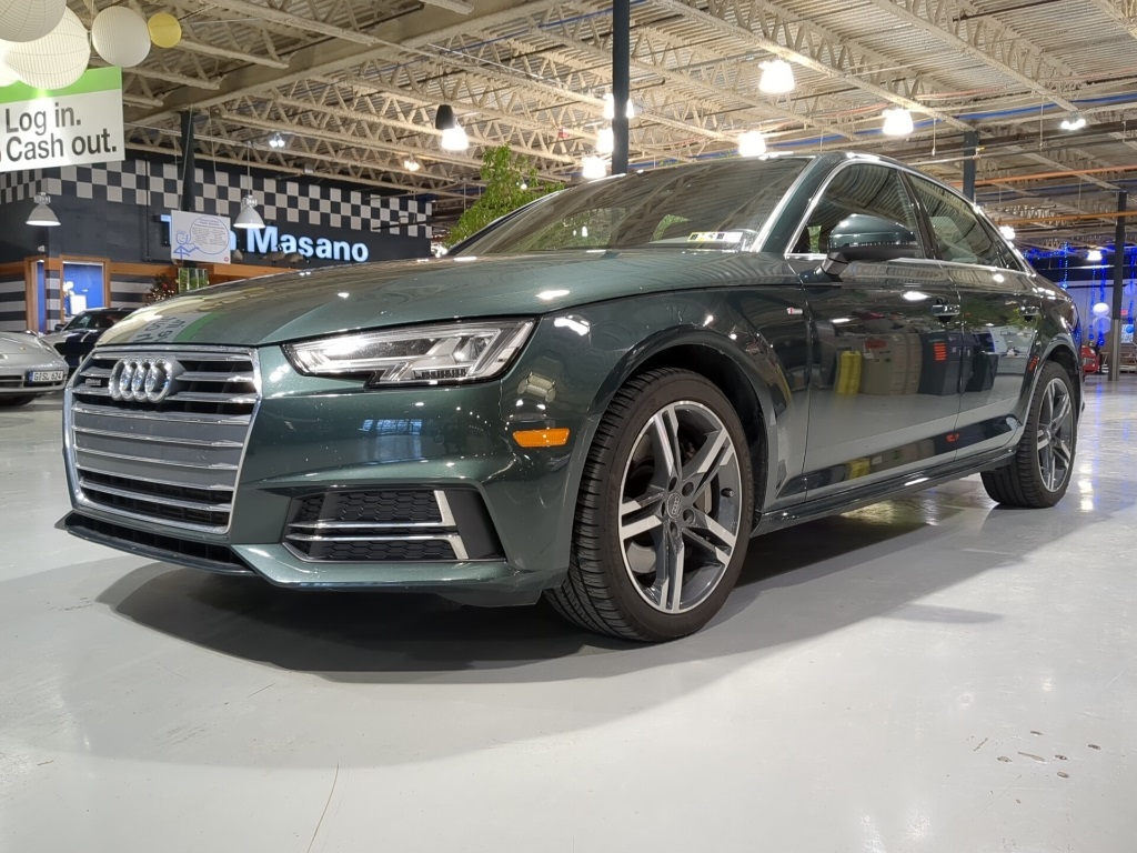 2017 Audi A4 Premium Plus's photo