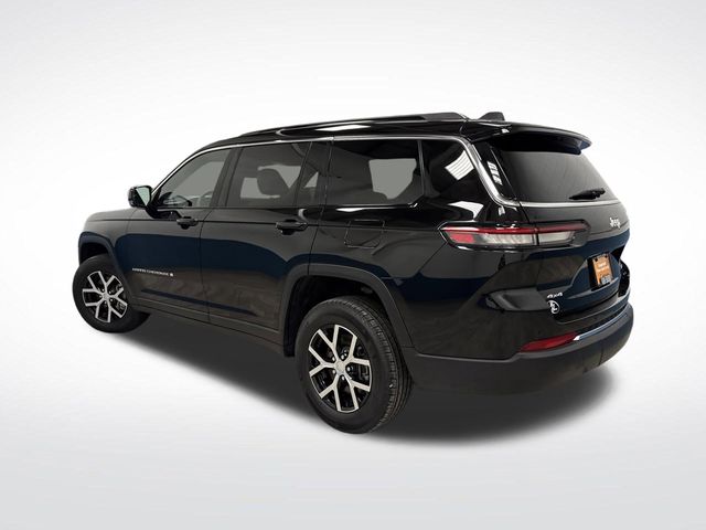 2024 Jeep Grand Cherokee Limited photo 2