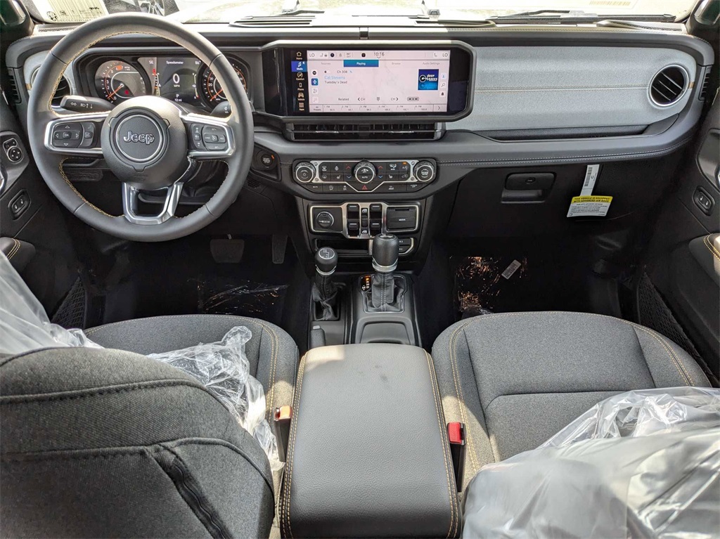 2024 Jeep Wrangler Sahara photo 19