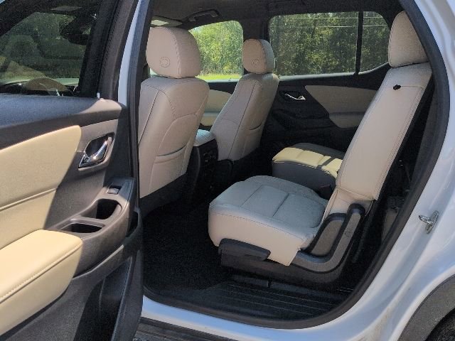 2022 Chevrolet Traverse Leather photo 6