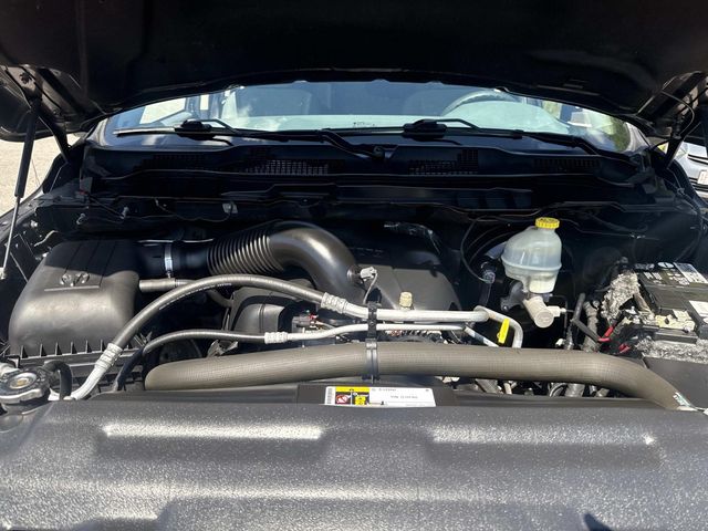 2016 Ram 1500 SLT photo 12