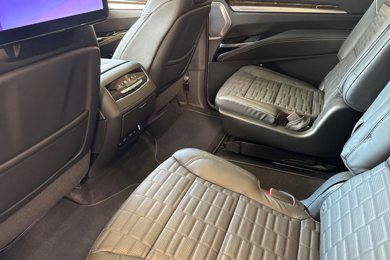 2025 Cadillac Escalade ESV Sport Platinum photo 11