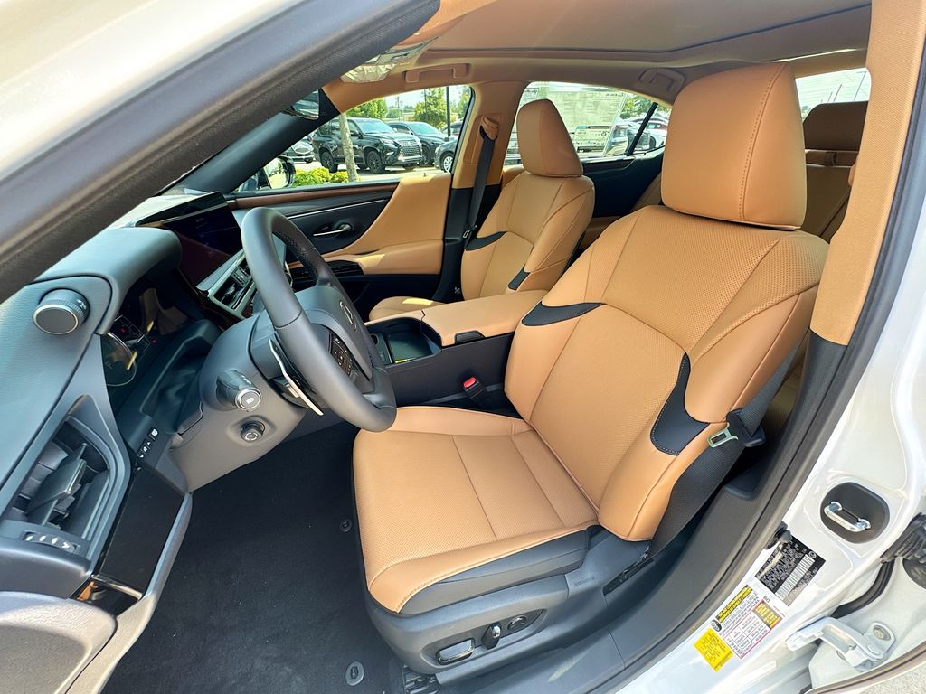 2025 Lexus ES 350 F SPORT Design photo 23