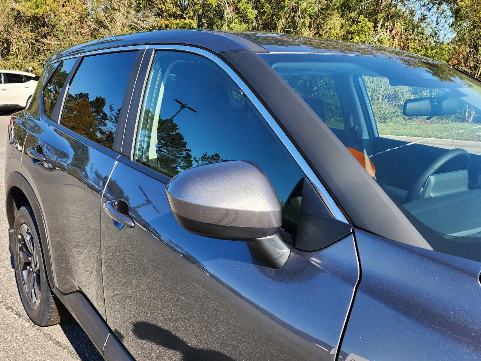 2026 Nissan Rogue SV photo 3