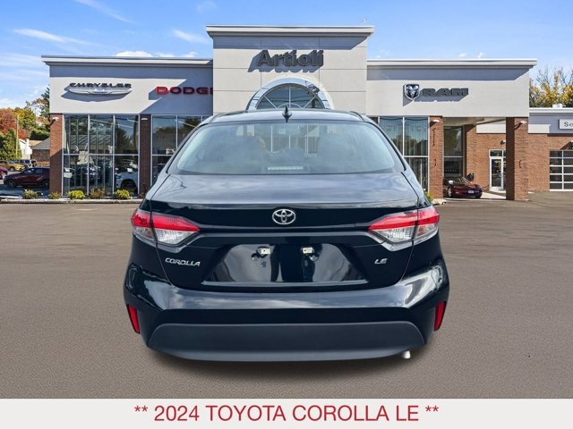 2024 Toyota Corolla LE photo 5