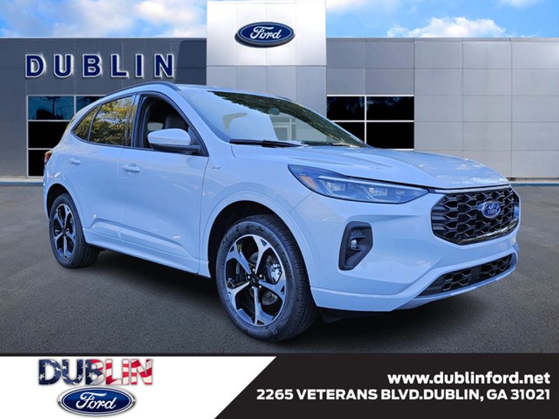 2026 Ford Escape ST-Line Elite's photo