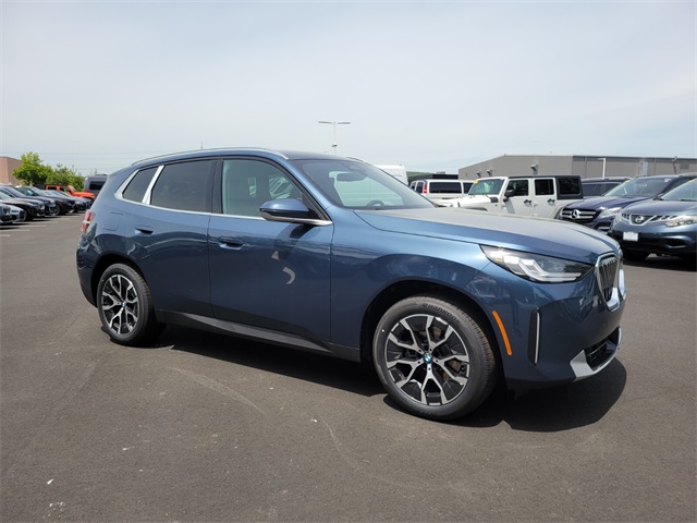 2025 BMW X3 30's photo