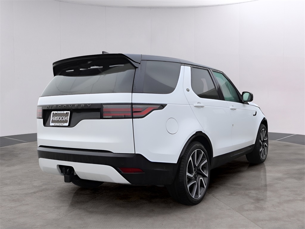 2025 Land Rover Discovery SE photo 2