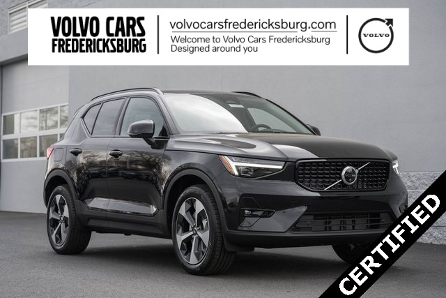 2025 Volvo XC40 Plus's photo