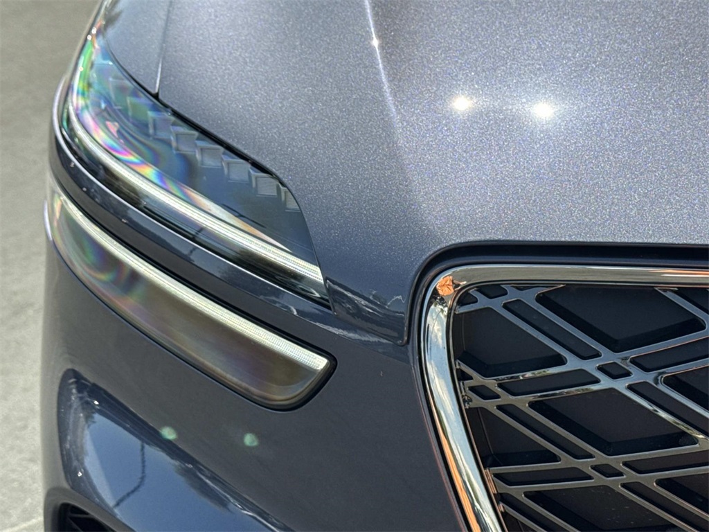 2026 Genesis GV70 2.5T Advanced photo 10