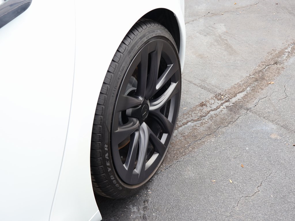 2024 Tesla Model S photo 19