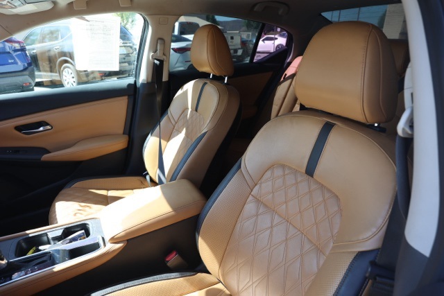 2022 Nissan Sentra SV photo 12