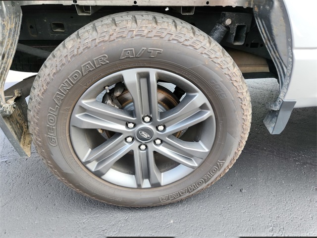 2023 Ford F-150 Lariat photo 40