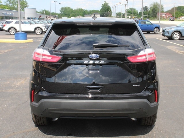 2024 Ford Edge SE photo 6