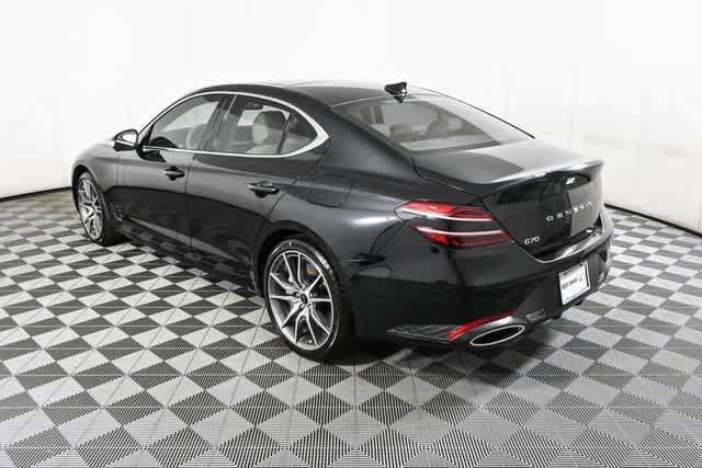 2026 Genesis G70 2.5T Prestige photo 3