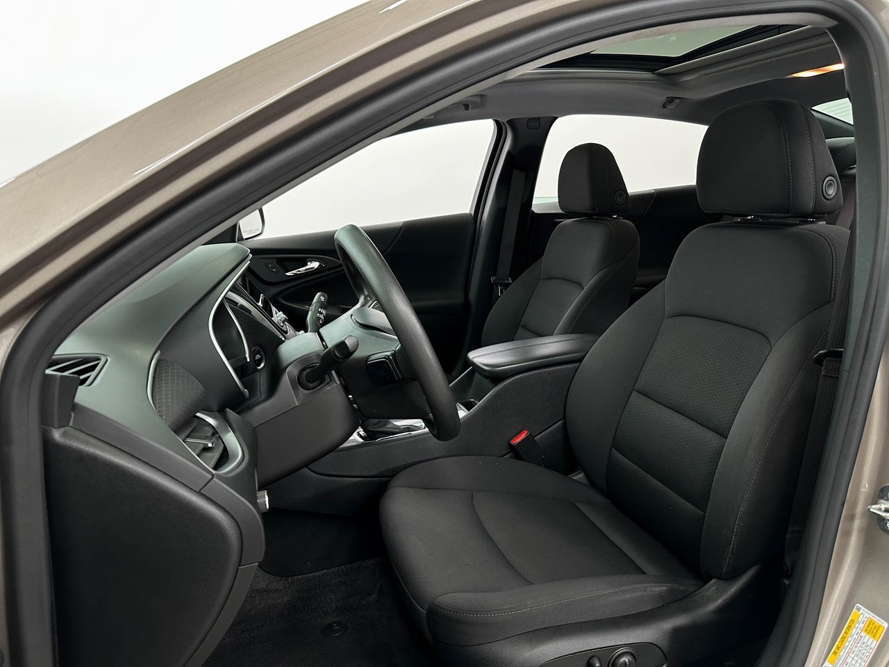 2023 Chevrolet Malibu 1LT photo 12