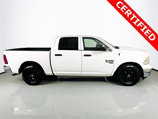 2022 Ram 1500 Classic SLT photo 7
