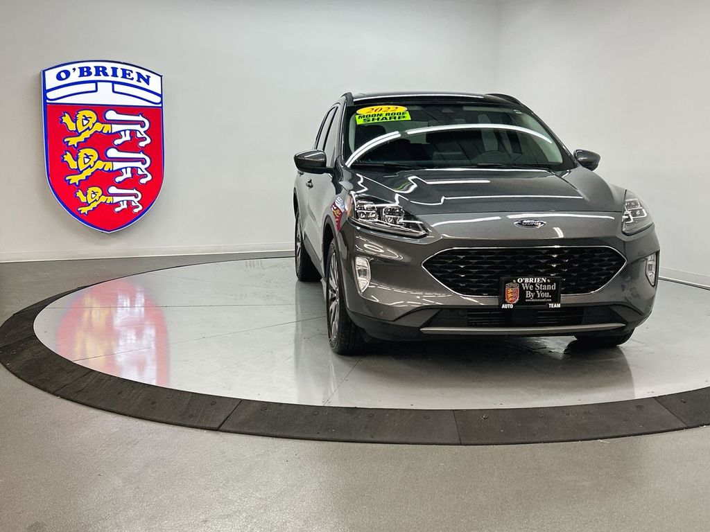 2022 Ford Escape Titanium