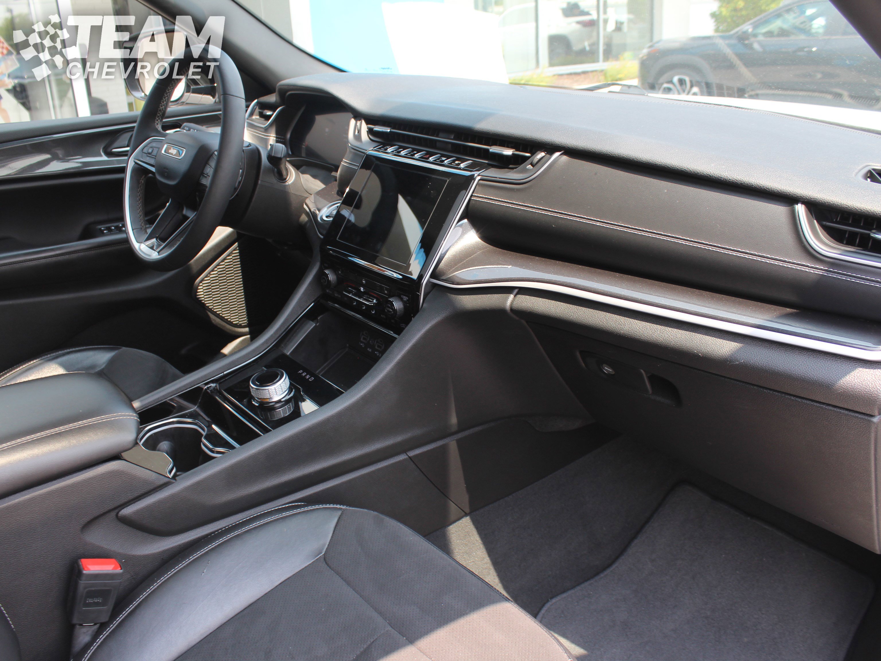 2023 Jeep Grand Cherokee Altitude photo 25