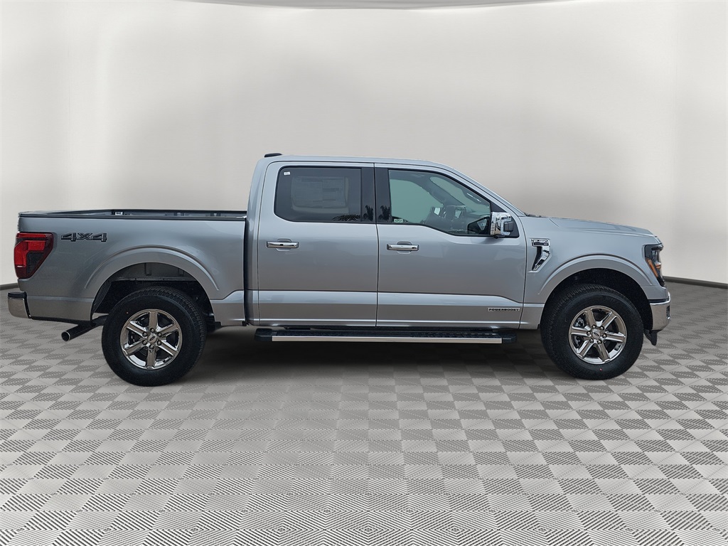 2025 Ford F-150 XLT photo 2