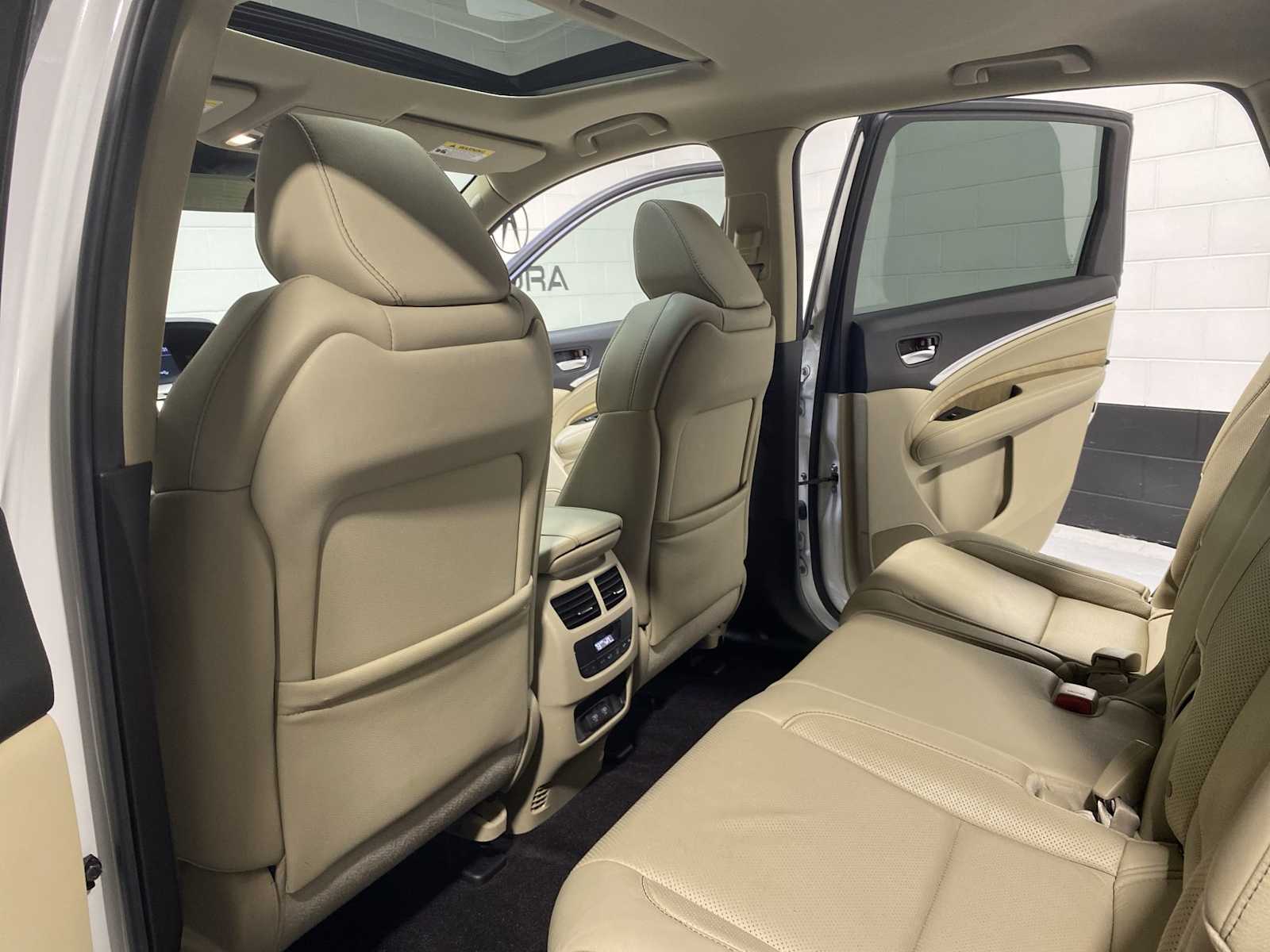 2020 Acura MDX Technology SH-AWD photo 12