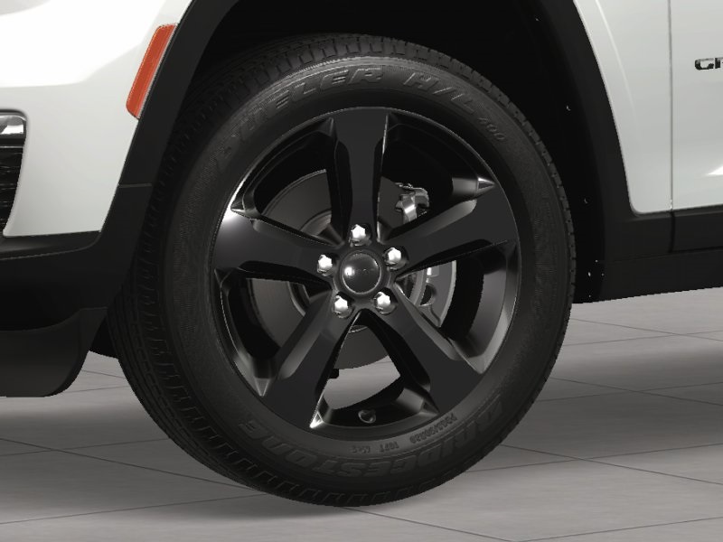 2025 Jeep Grand Cherokee Limited photo 8