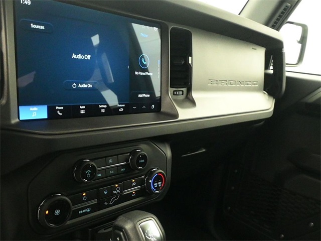 2025 Ford Bronco Base photo 8