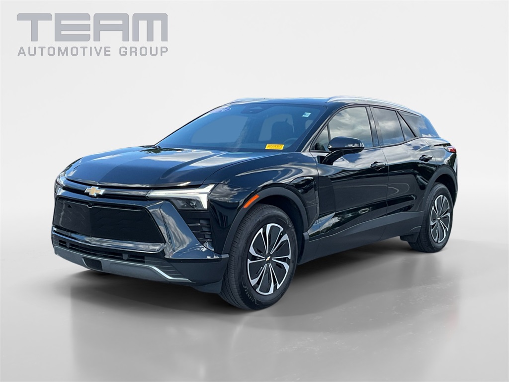 2024 Chevrolet Blazer EV photo 3