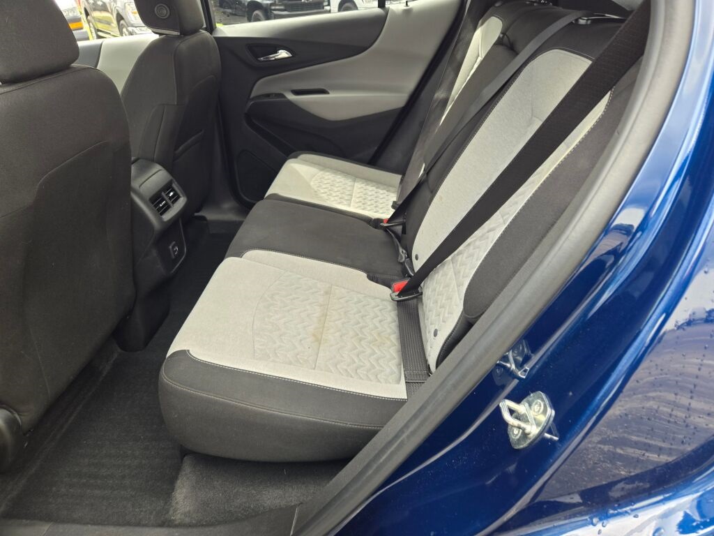 2022 Chevrolet Equinox LS photo 11
