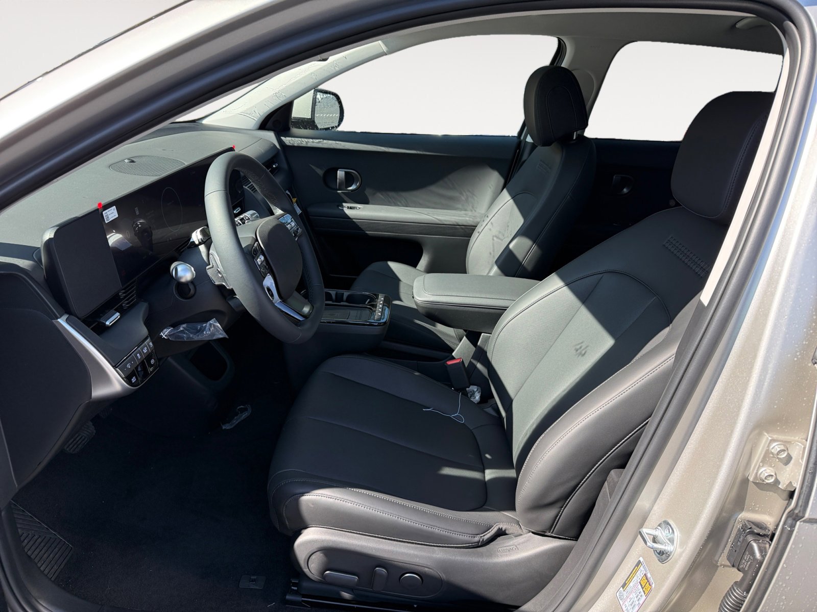 2025 Hyundai Ioniq 5 SEL photo 10