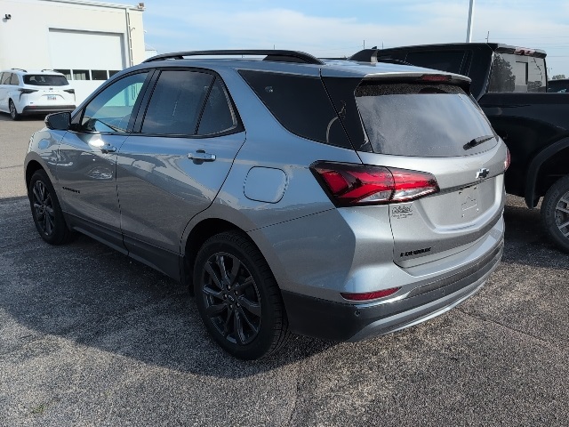2023 Chevrolet Equinox RS photo 2