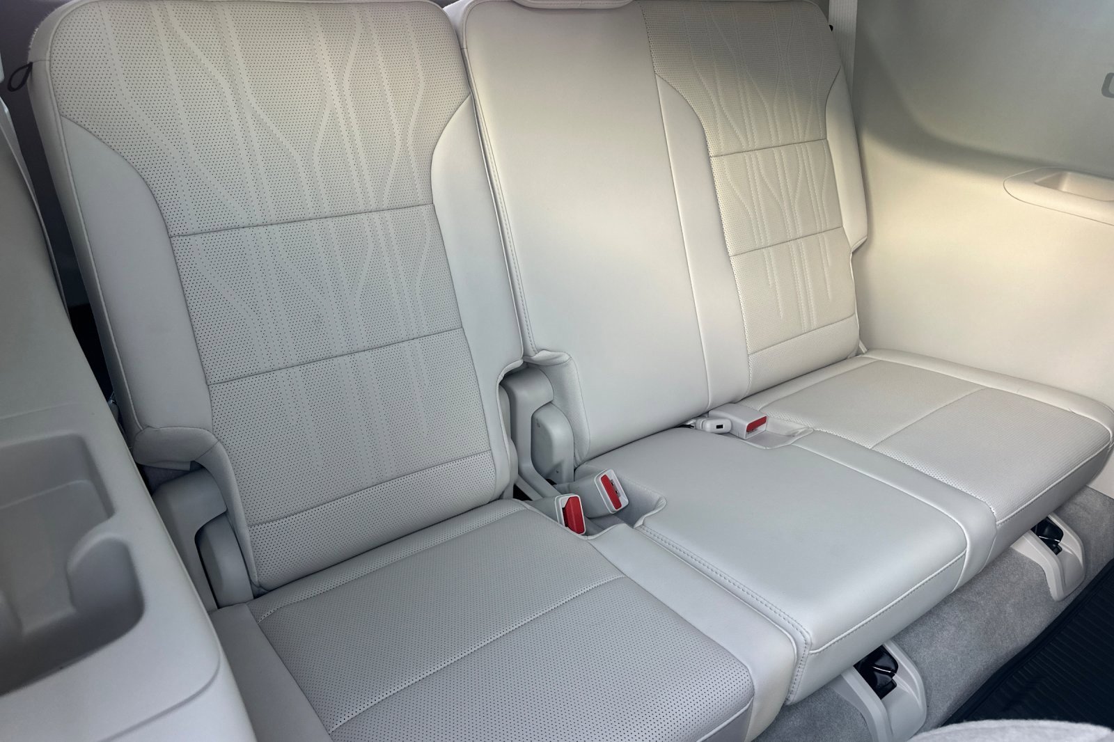 2025 Buick Enclave Avenir photo 18