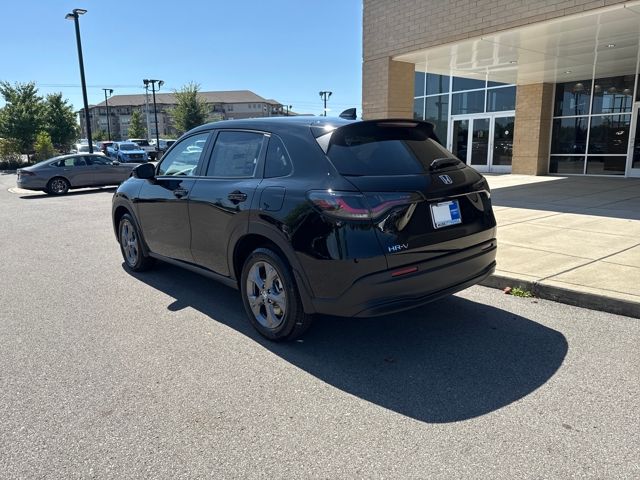 2026 Honda HR-V LX photo 3