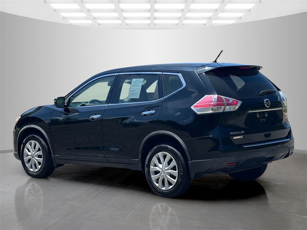2015 Nissan Rogue S photo 3