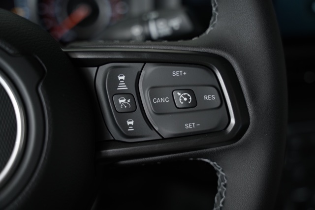 2025 Jeep Gladiator Sport photo 5