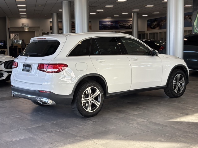 2019 Mercedes Benz GLC 300 4MATIC photo 3