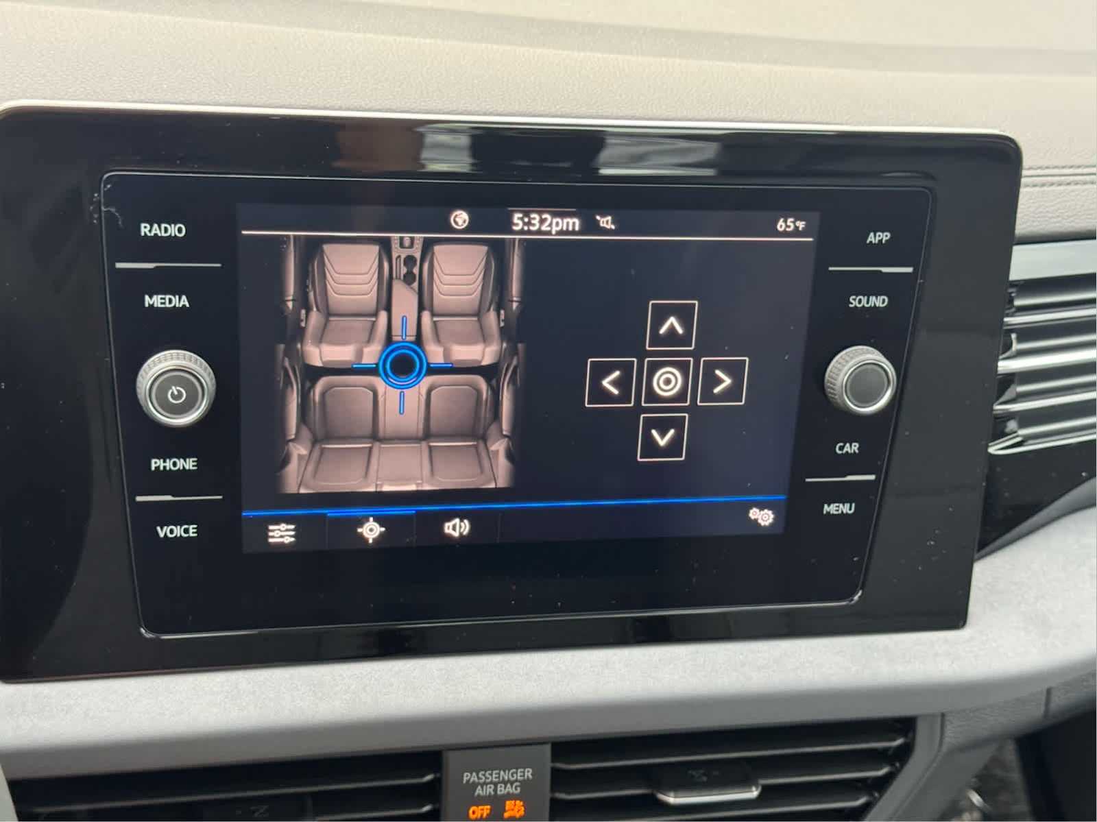 2025 Volkswagen Jetta SE photo 19
