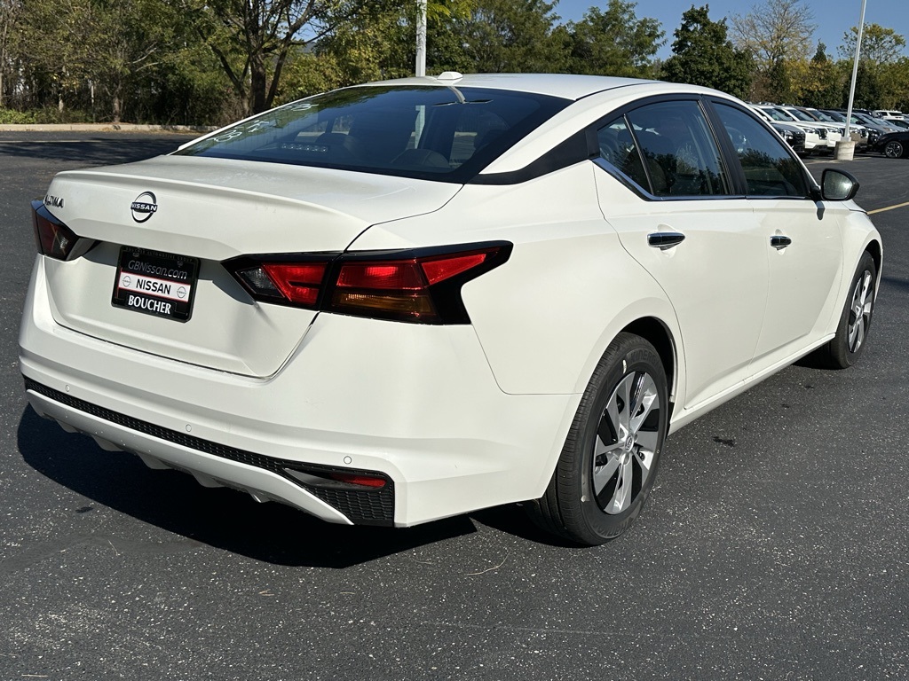 2025 Nissan Altima 2.5 S photo 4