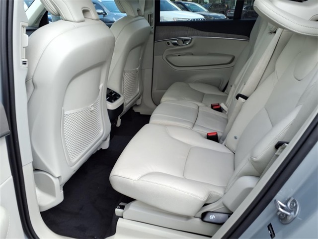 2024 Volvo XC90 Plus photo 5