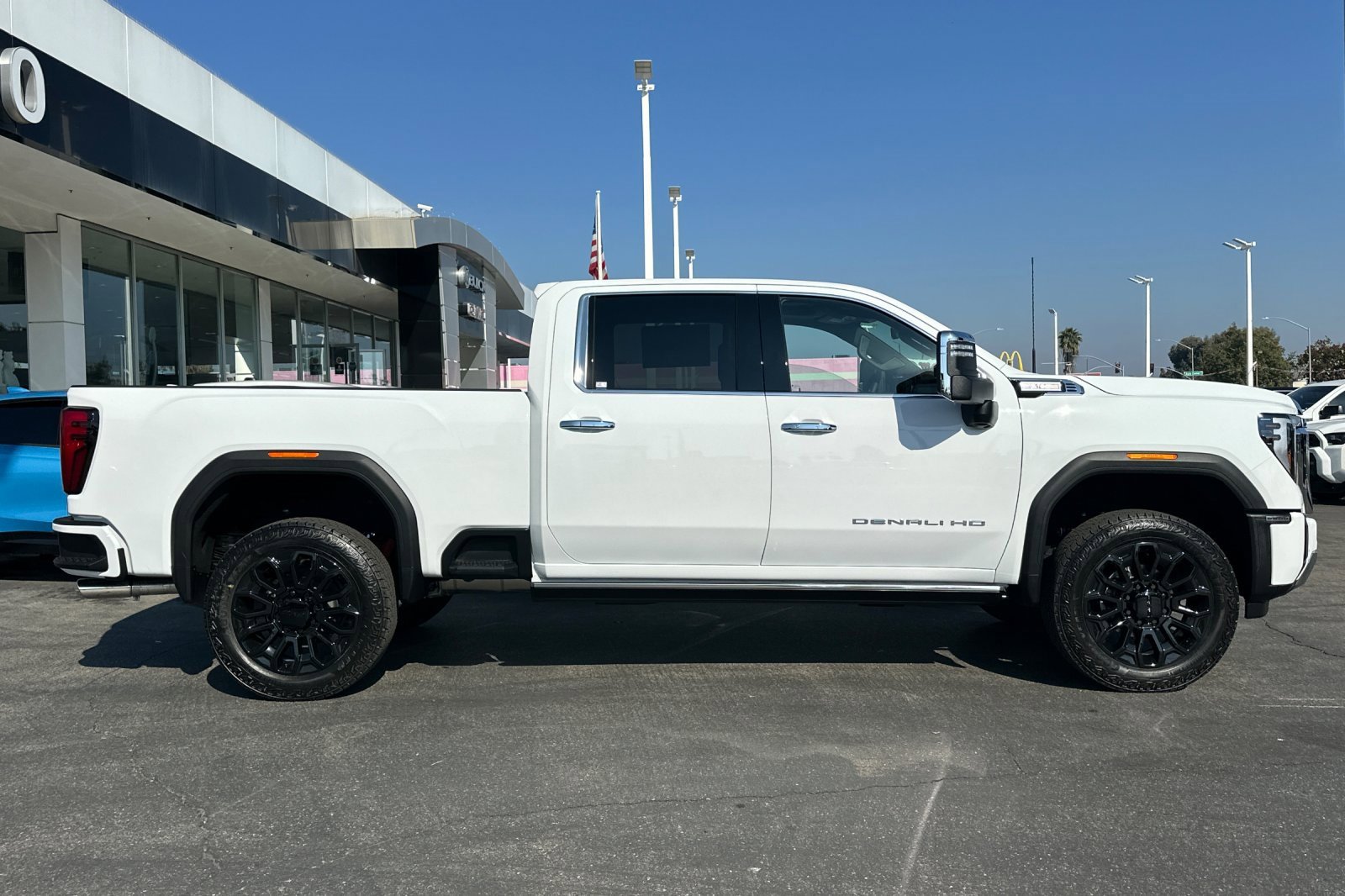 2026 Gmc Sierra HD Denali photo 3