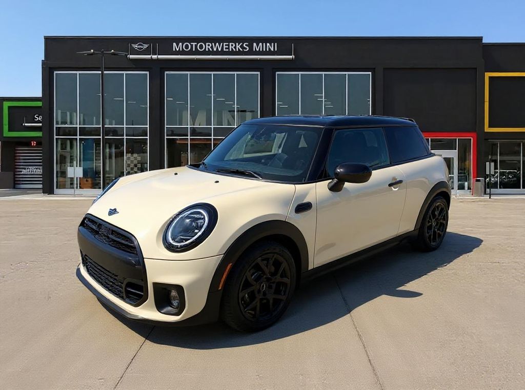 2026 MINI Hardtop 2 Door S's photo