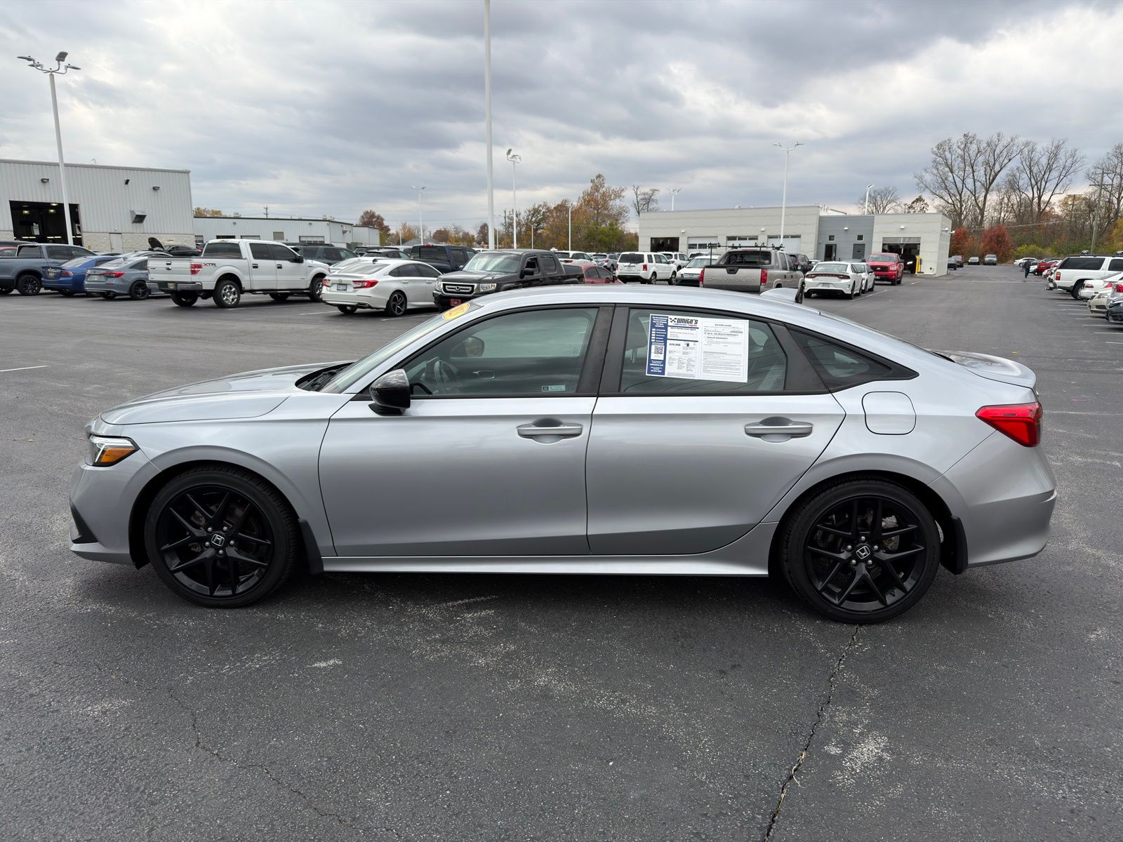 2023 Honda Civic Sport photo 3