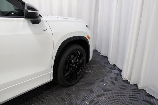 2025 Volkswagen Tiguan SE R-Line Black photo 14