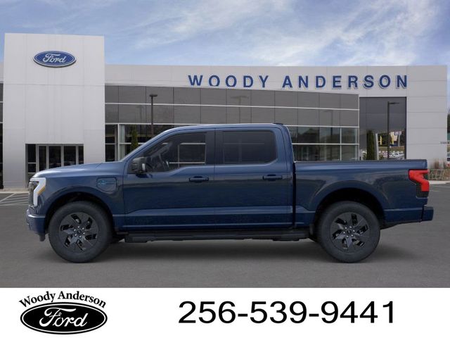 2025 Ford F-150 Lightning photo 3