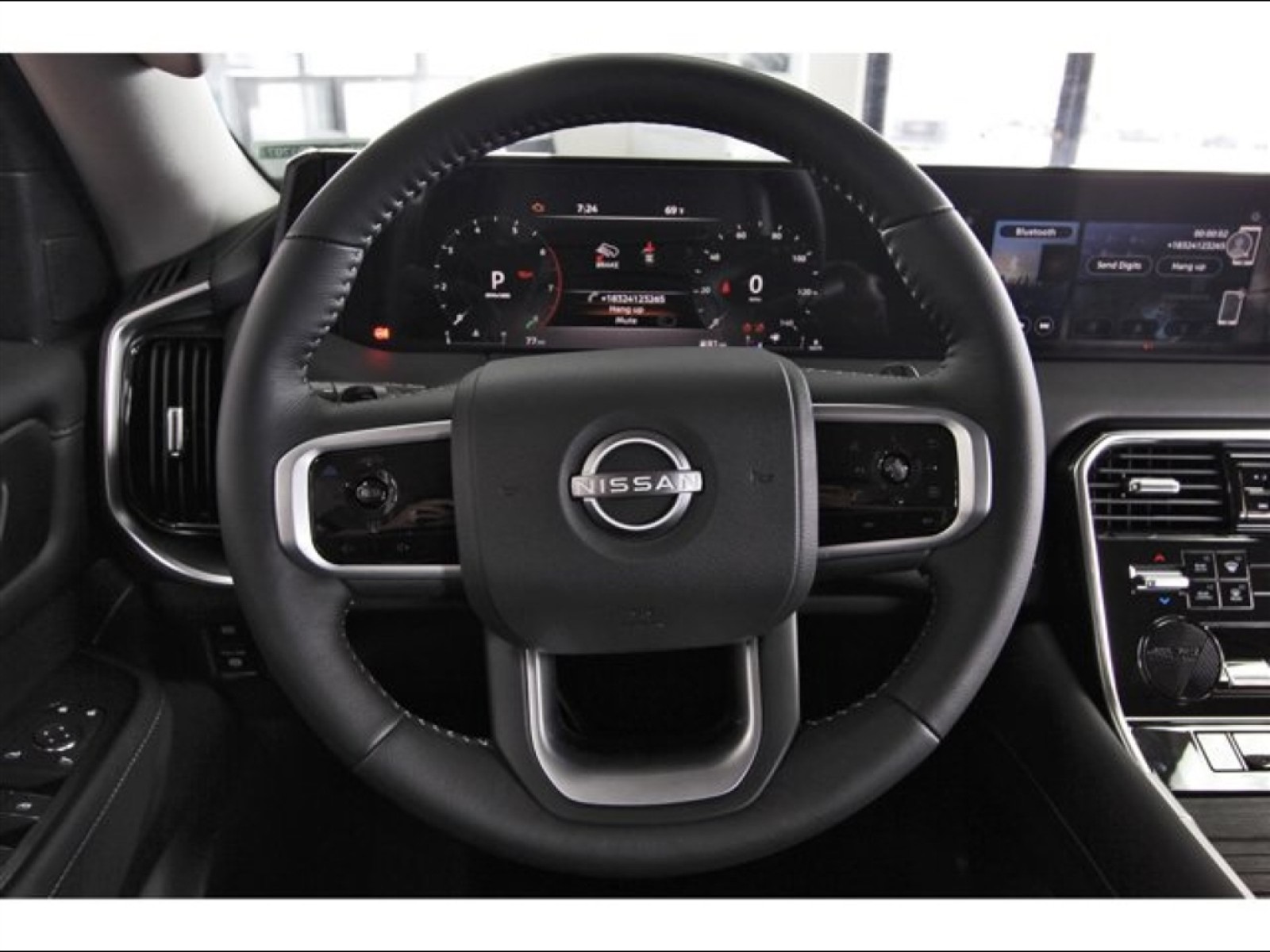 2025 Nissan Armada SV - 8