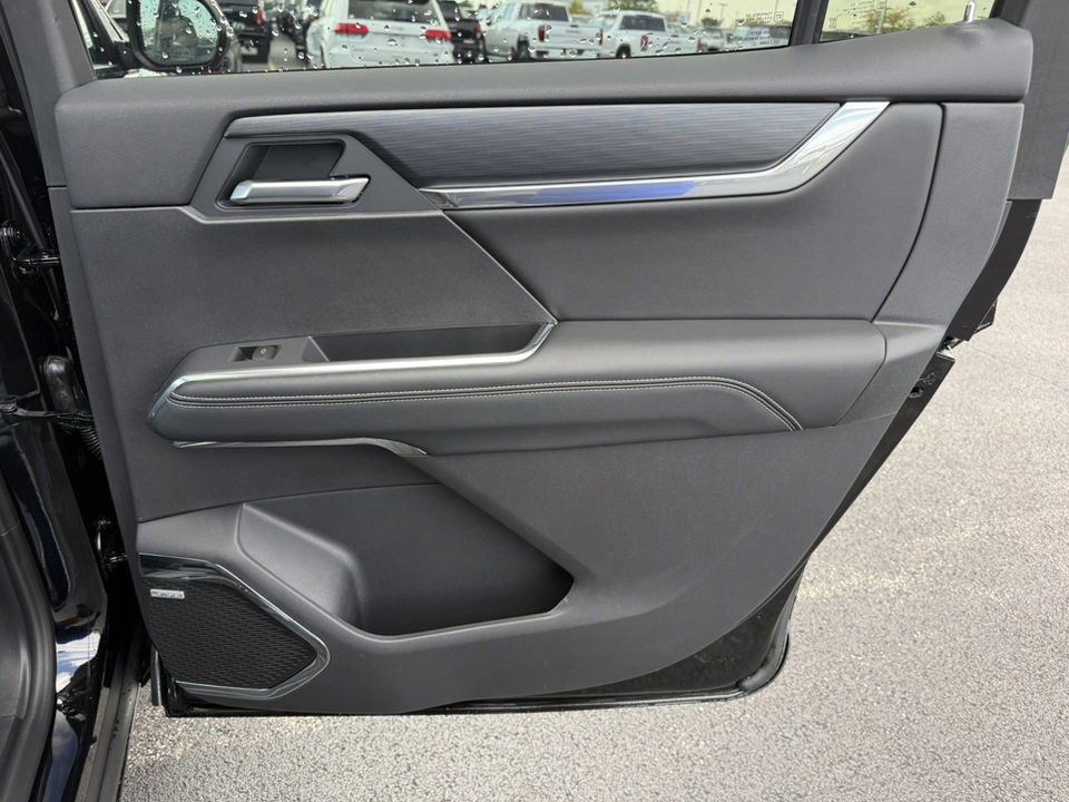 2026 GMC ACADIA - Image 35